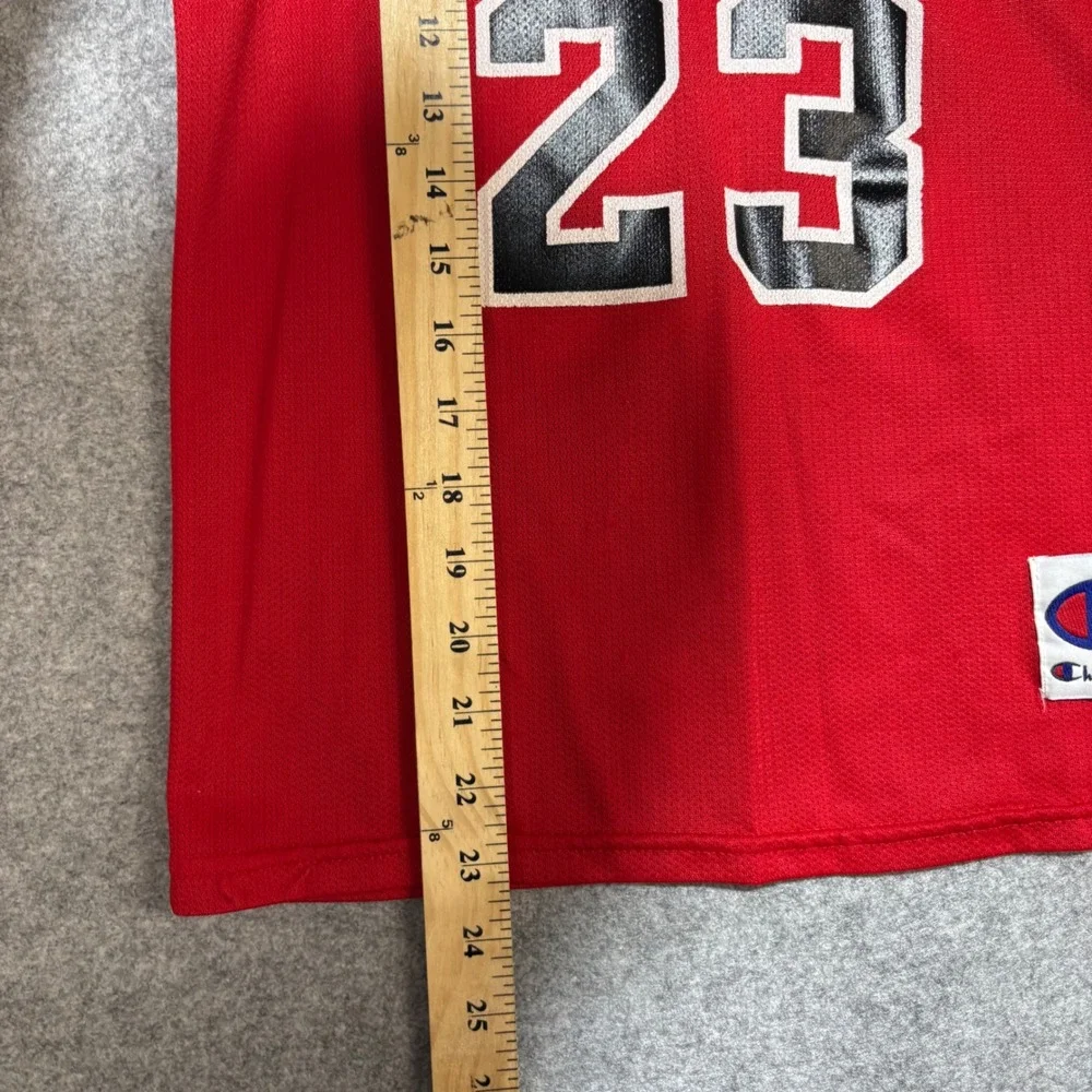 Champion Chicago Bulls Michael Jordan 23 Jersey Kids Medium 10-12 Red NBA Vtg